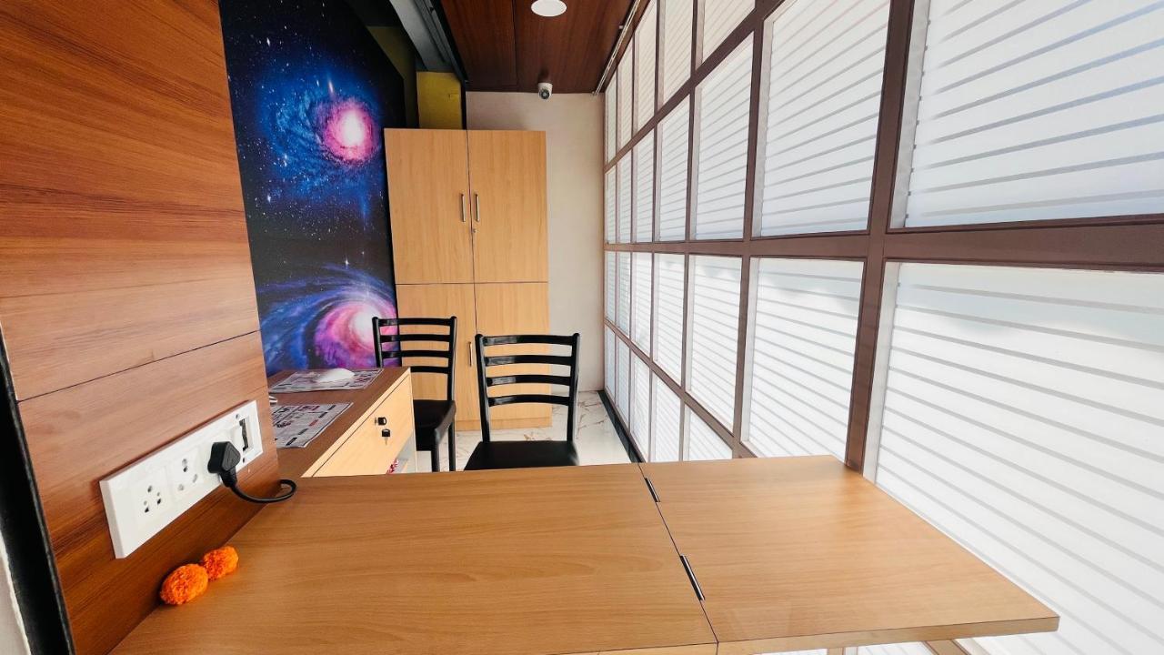 Hotel Astropods Bombaj Zewnętrze zdjęcie