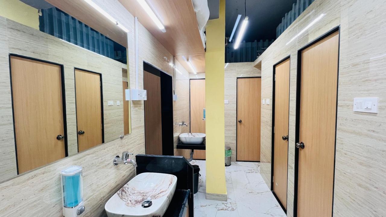 Hotel Astropods Bombaj Zewnętrze zdjęcie