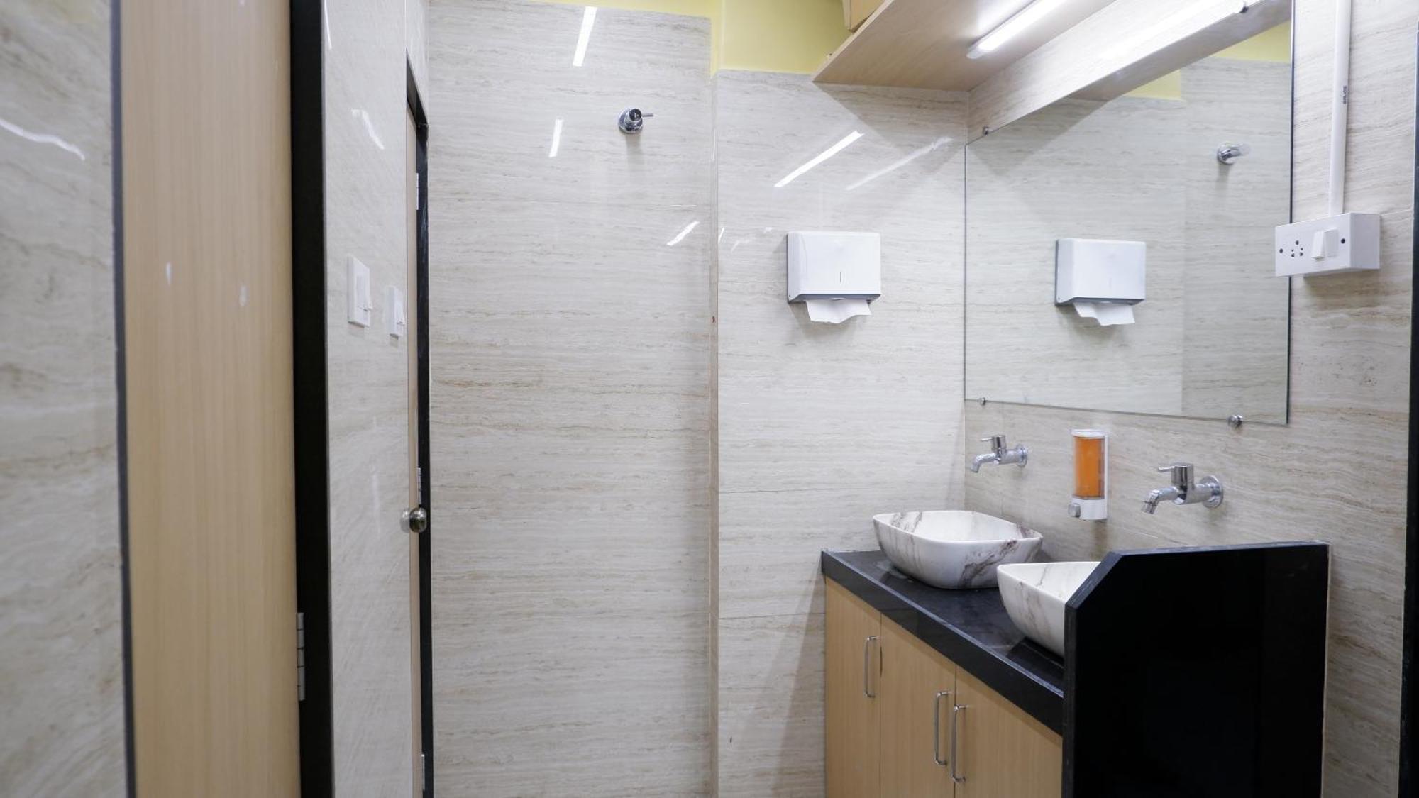 Hotel Astropods Bombaj Zewnętrze zdjęcie